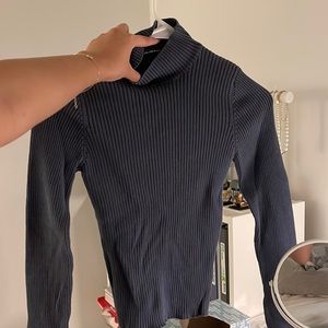 Brandy Melville Daniela Turtleneck Top